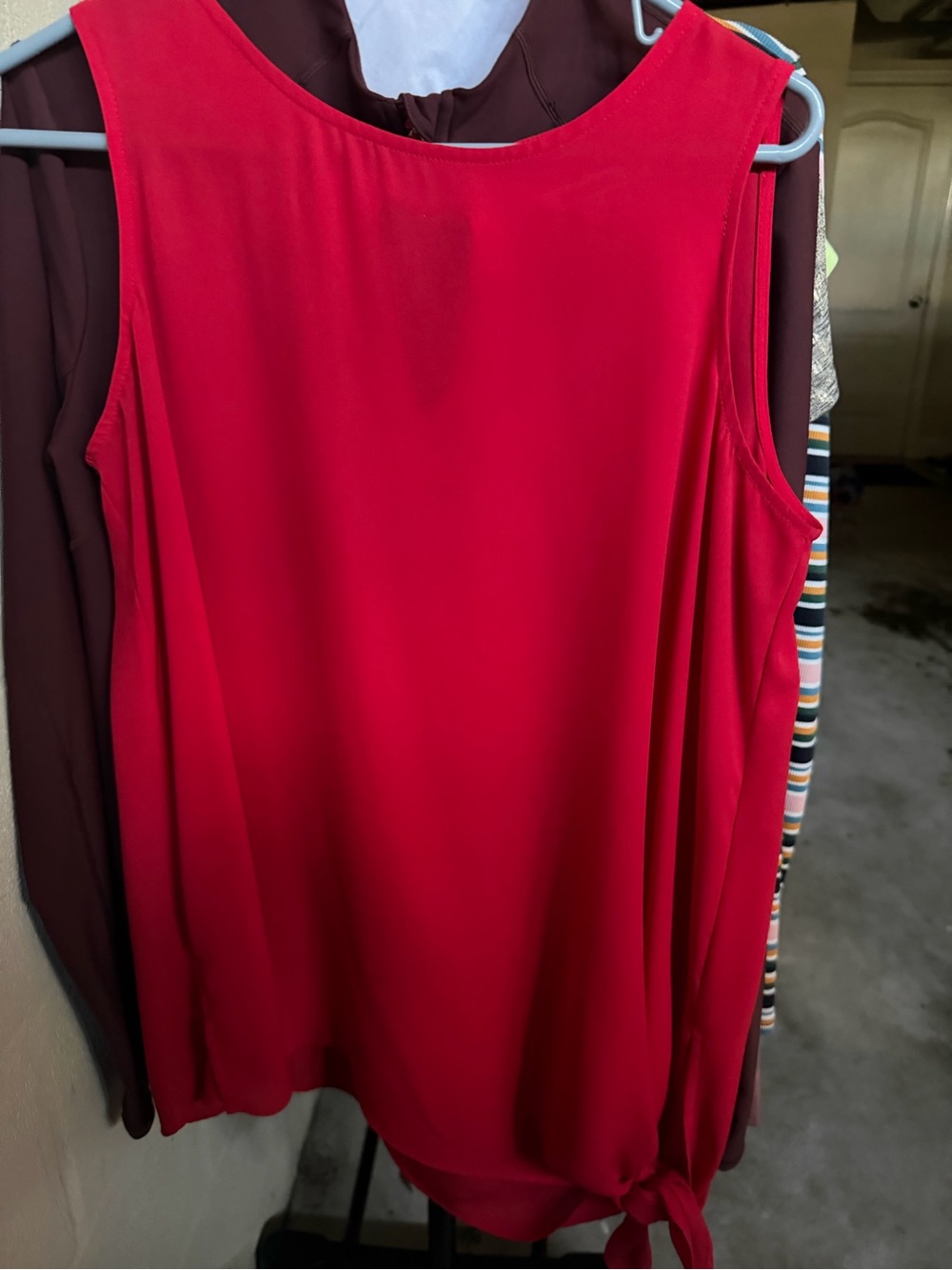 Peter Nygard Red Sleeveless Keyhole Tunic Top with Buckle at neck and Tie Side